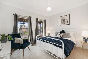 Guildford Cottage - Image 2