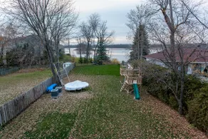 Huge modern waterfront residence ! - Image 2