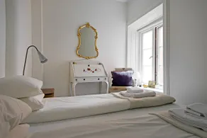 Refurbished Old Town Charm - FLORY - Image 2