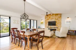 Kickenbach at Hyams Beach - Image 2
