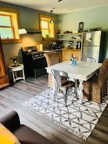 Cozy Mountain Getaway - Image 2