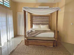 Bago Beach Escape - Oceanfront - Image 3
