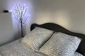 Fully renovated independent accommodation - Image 2
