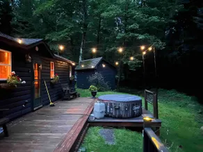 Catskills Cabin Oasis: Hot Tub, Hike, Creek, Relax - Image 2