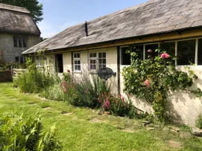 Lovely Self Contained Detached Annex in Stockton - Image 2