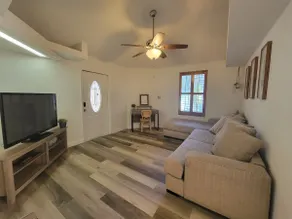 1-BD suite w/ private entrance local to everything - Image 3