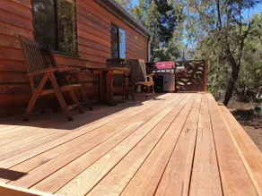 Wineglass Beach House - a retreat in the treetops - Image 2