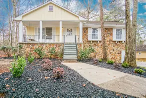 ✩Spacious Home 15 Miles fra downtown ATL ✩Game Room ✩Sleeps 15 ✩Pet friendly - Image 3
