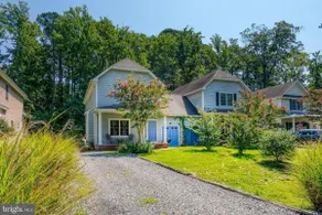Walking Distance to Marinas & Main St! - Image 4