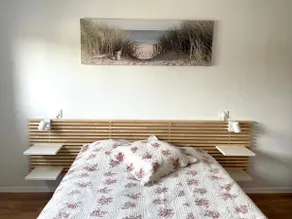 Close to the lake and ocean • Sunny terrace - Image 4