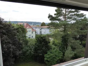 Bright small well-kept apartment in a lovely location - Image 4