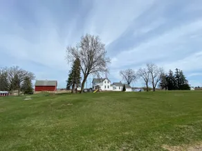 Bluff Country Farmhouse with a view - Image 5