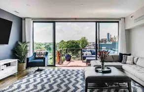 Luxurious 3-bd on the Park with Monument Views - Image 2