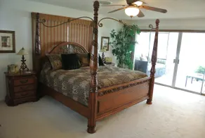 THE LAKE HOUSE AT KNOB HILL - Image 2