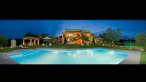 “Private Luxury Estate with Pool, Tennis & Cinema” - Image 4