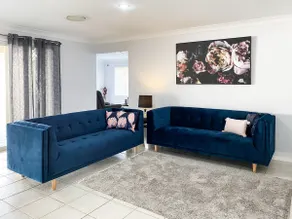 A Spacious 5BR Home | QLD Raceway - Image 5