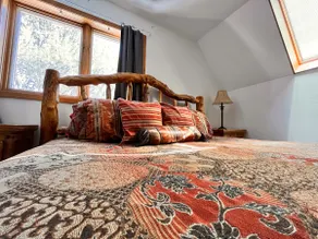 Tucked Away Stay - Close To Town and In Nature - Image 5