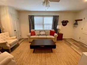 Five Points Dawg Suite - Image 2