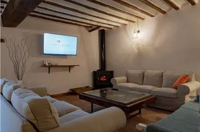 Rural house Villa Margarita de Dosbarrios - Image 4