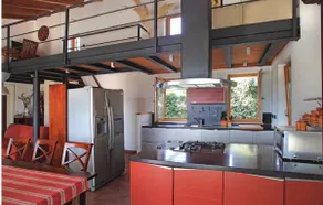 3 Bedroom Villa in Parecag with a Swimming Pool - Image 4