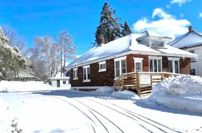 Sled&ATV Friendly • King Bed • Central Air • Sauna - Image 2