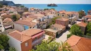 Spacious Studio • Family Friendly • Near Beach - Image 4