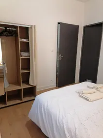 Apartment in the heart of Ambert. - Image 3