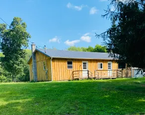 Peaceful Cabin for Family Fun or Romantic Getaway! - Image 2