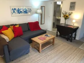 Kristina's Coach House - Image 4