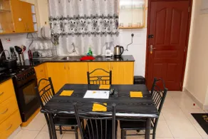 Stunning Apartment with Free Wifi, Washer & Drier - Image 5