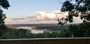 Multi-Level Cabin With Beautiful Views of Tenkiller Lake - Image 4