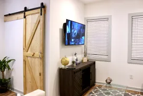 ECLECTIC & RENOVATED - Perfect for EVERYTHING ATL! - Image 3