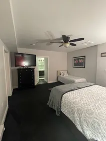 Spacious Basement Suite with Rec Room - Image 3