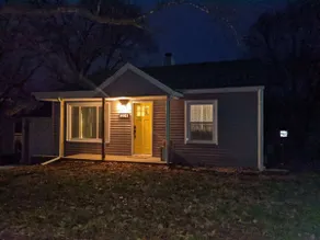 Firefly Bungalow - Image 5