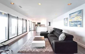 OCEAN FRONT 2 BEDROOM SUITE with STUNNING VIEWS - Image 2