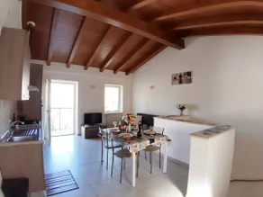 \"Spacious lake view apartment\" - Image 4