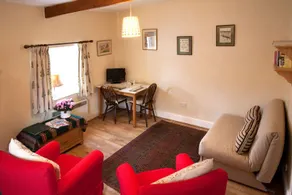 The Cottage at Weston Lawn - Image 2