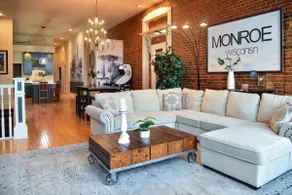 MJ's Penthouse ,a piece of paradise on Monroe's historic square - Image 2