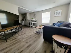 *+Centrally located cozy home+* - Image 2