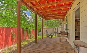 Tara’s Boho Bungalow (DFW Airport, Dog Friendly!) - Image 3