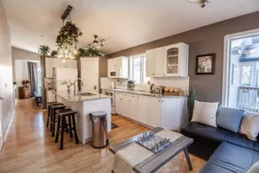 Farmhouse Theme and Smarthome in one! 8 bedrooms. - Image 3