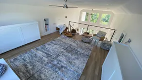 Lovely new modern lake front home that sleeps 8. - Image 4