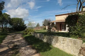 Villa with Garden of 5000 m2 in Grambois. - Image 2