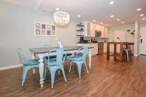 Gorgeous Rustic Beach Retreat ~*~ Steps to Beach - Image 3