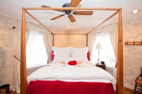 Bailey Lane Bed & Coffee - Image 2