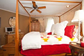 Bailey Lane Bed & Coffee - Image 5