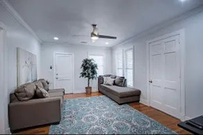 Fondren \"Upper Level Style, Comfort and Luxury - Image 3