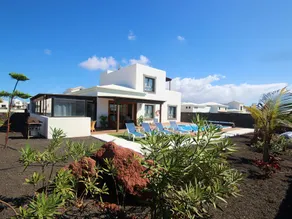 Fantastic villa with completely private pool, with high wall. Free wifi - Image 3