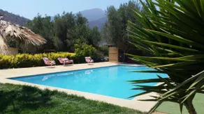 Cabin and pool in Quebrada de Alvarado, Olmue - Image 5