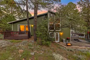 Flagstaff 4BR | Hot Tub, Pool Table, Arcade - Image 2